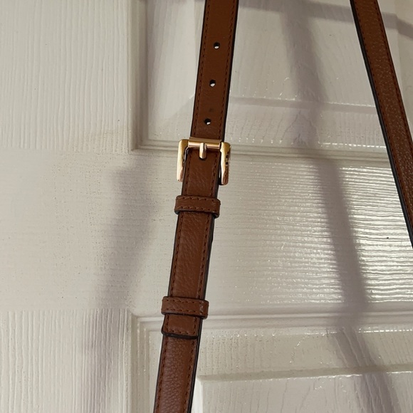 Michael Kors crossbody and wallet - Picture 3 of 10